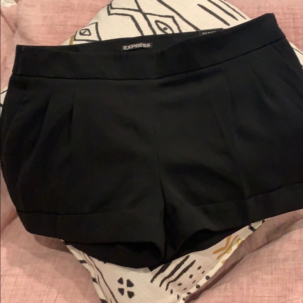 Express pleated - dressy shorts